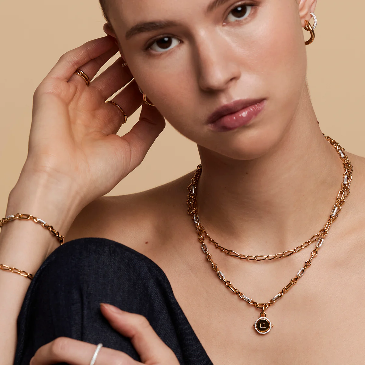 Pavé Spinning Coin Clip Charm in Gold - Image 5