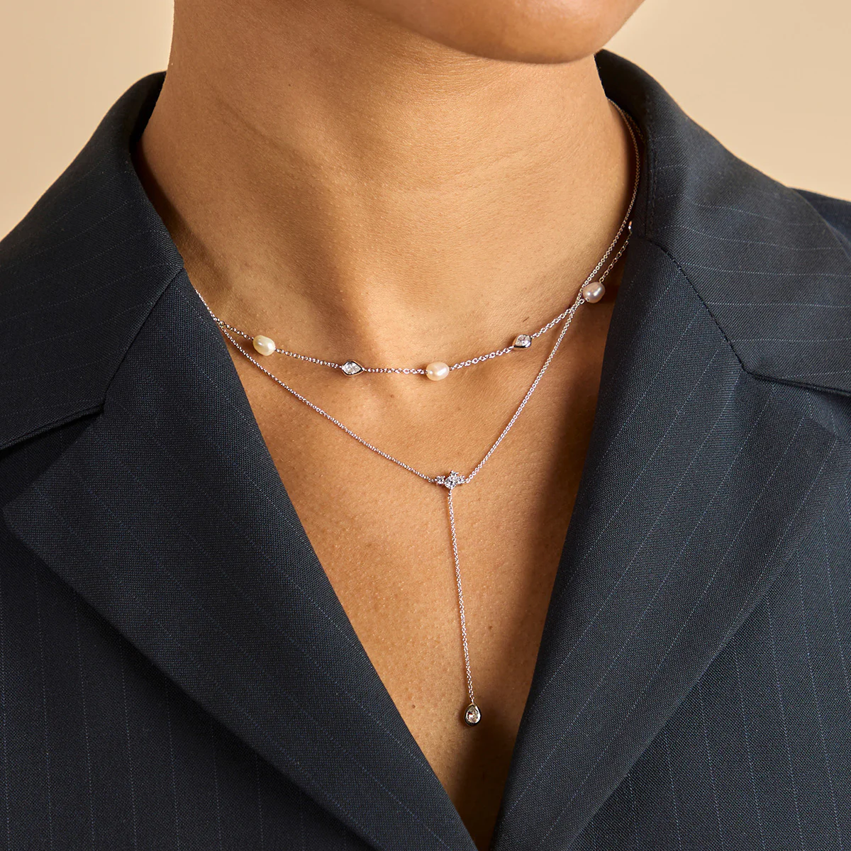 Pear Bezel Lariat Necklace in Silver - Image 3