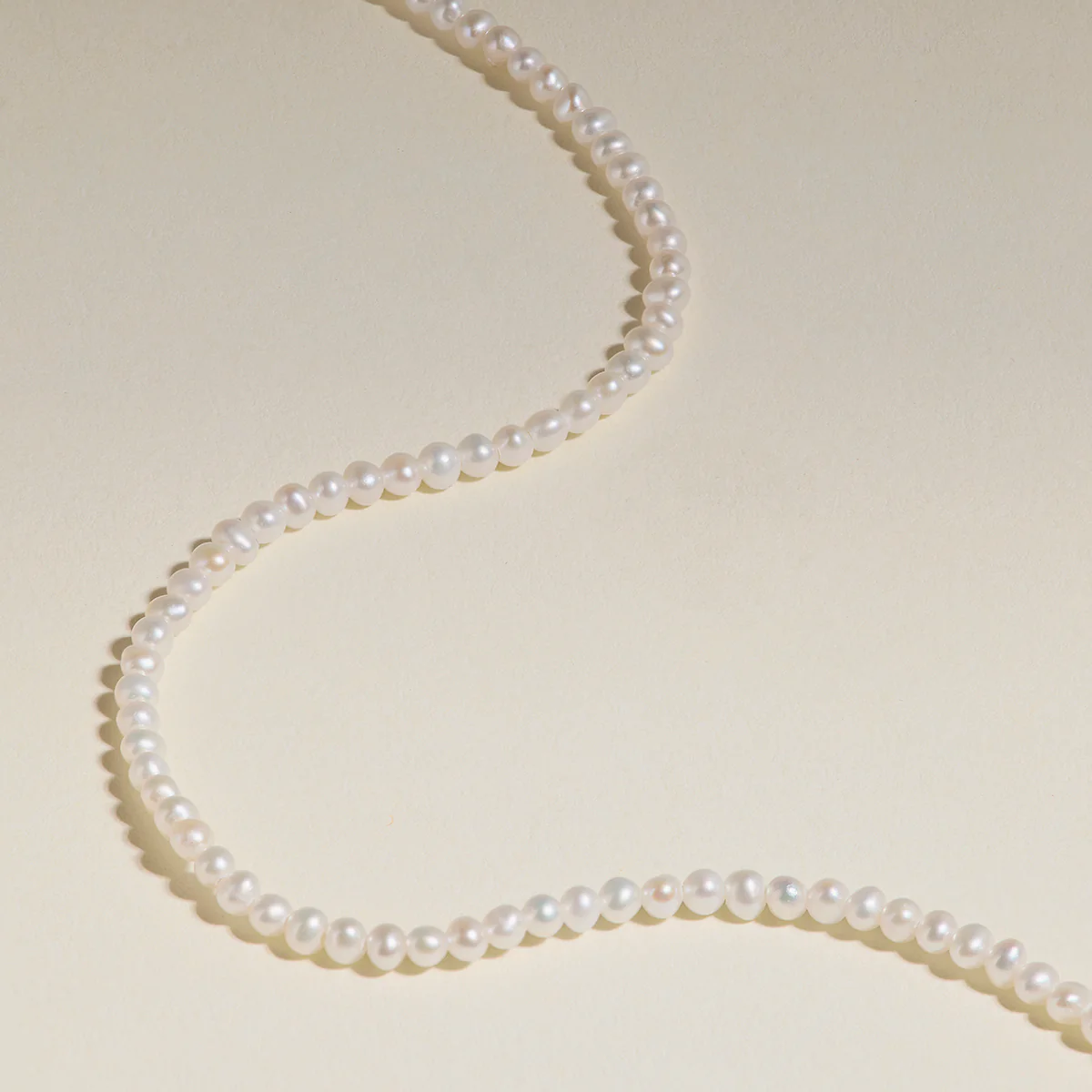 Pearl Necklace in Solid Gold - Image 4