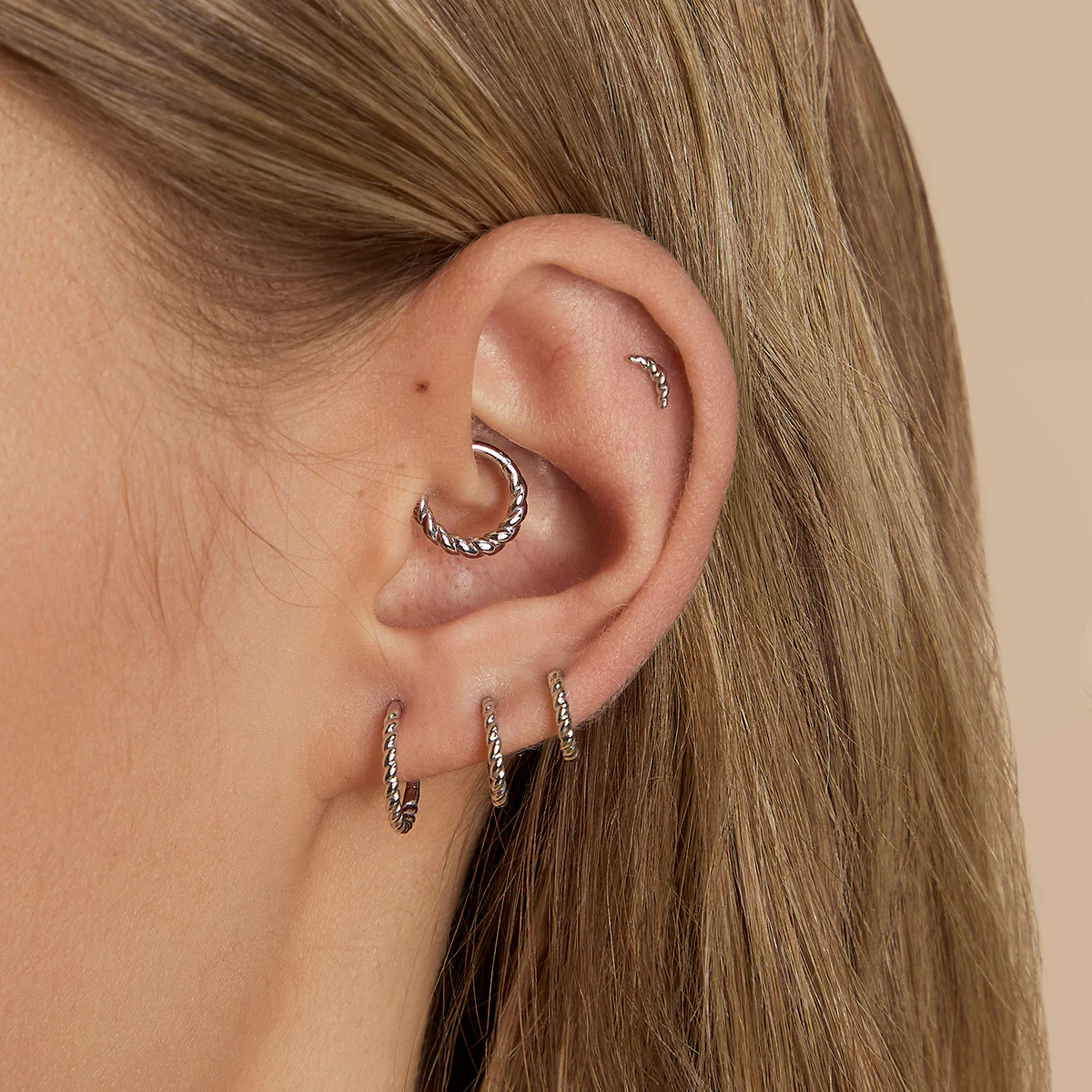 Rope Daith Ring in Solid White Gold - Image 3