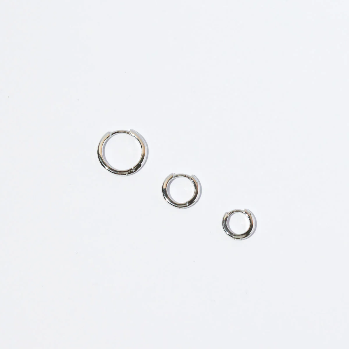 Essential 6.5mm Hoop in Silver - Image 4