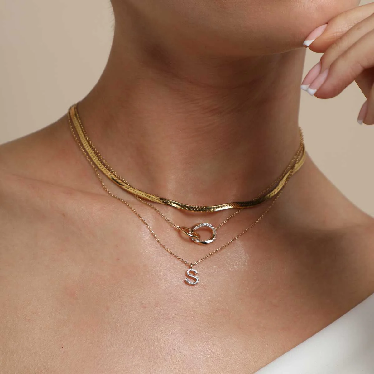 S Initial Pavé Pendant Necklace in Gold - Image 3