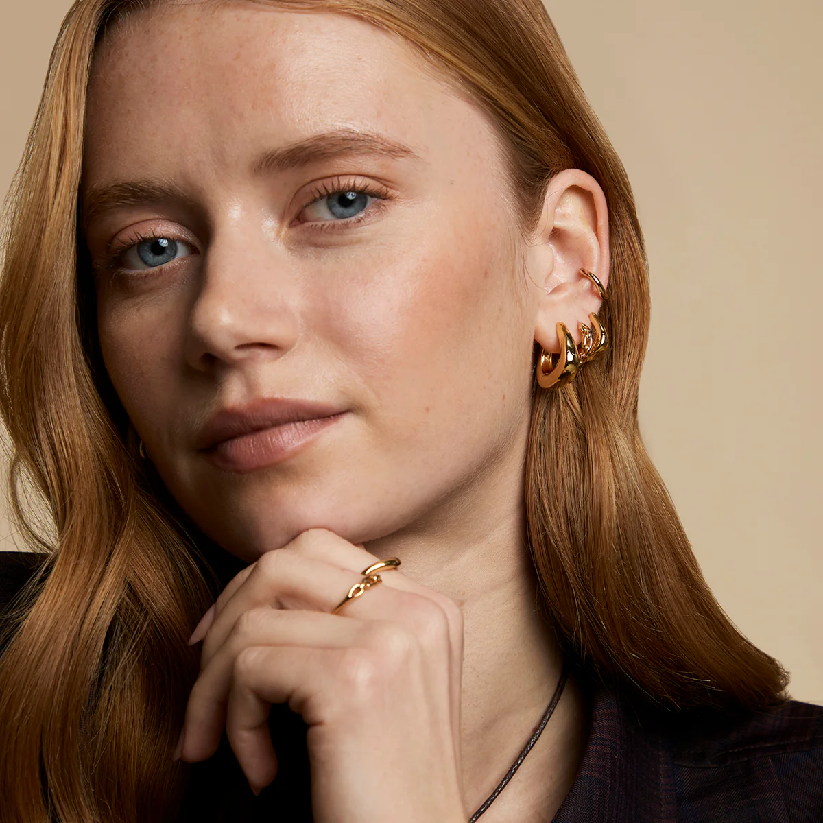 Saddle Small Hoops in Gold - Image 4