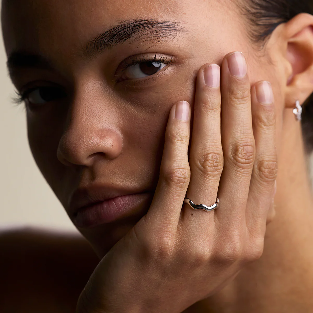 Scalloped Band Ring in Silver - Image 2