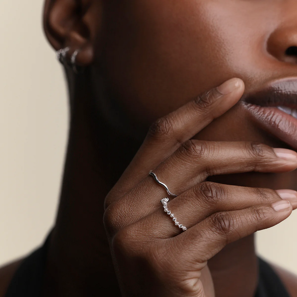 Scalloped Band Ring in Solid White Gold - Image 3