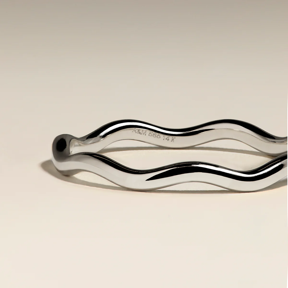 Scalloped Band Ring in Solid White Gold - Image 4