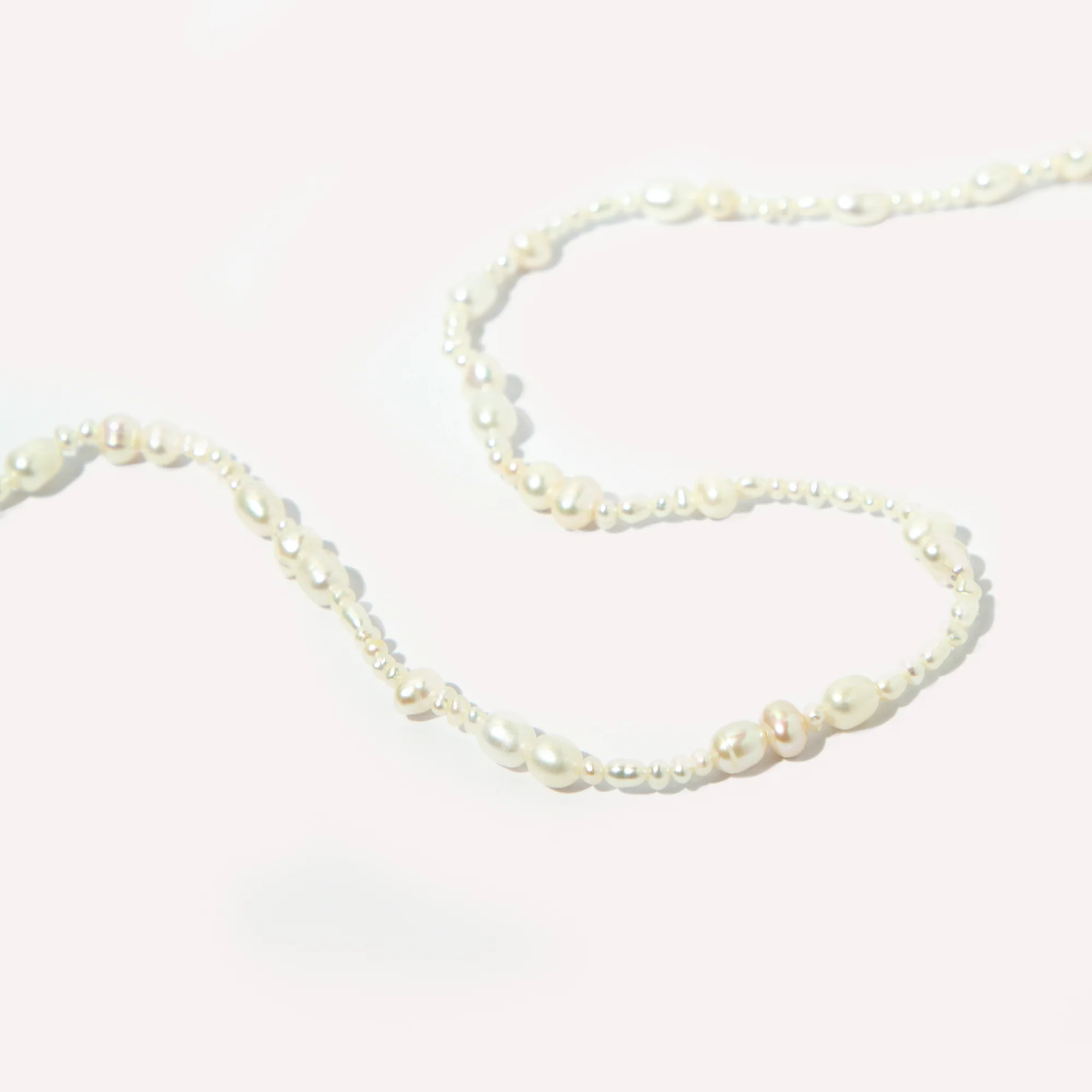 Serenity Pearl Beaded Necklace in Gold - Image 4
