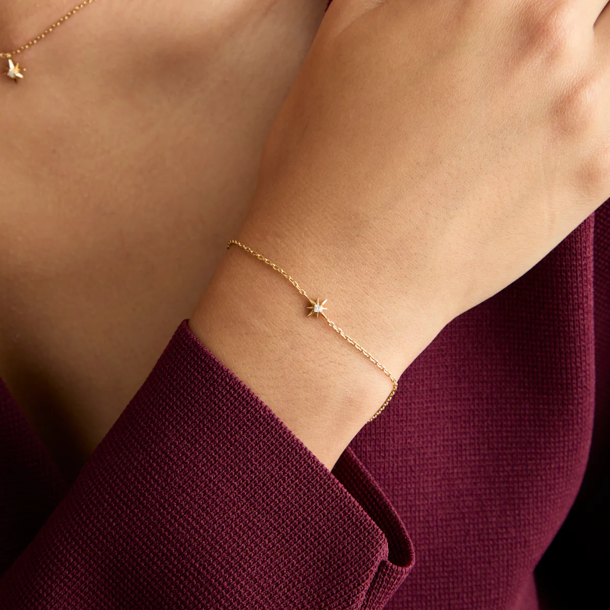 Shooting Star Pendant Bracelet in Gold - Image 2