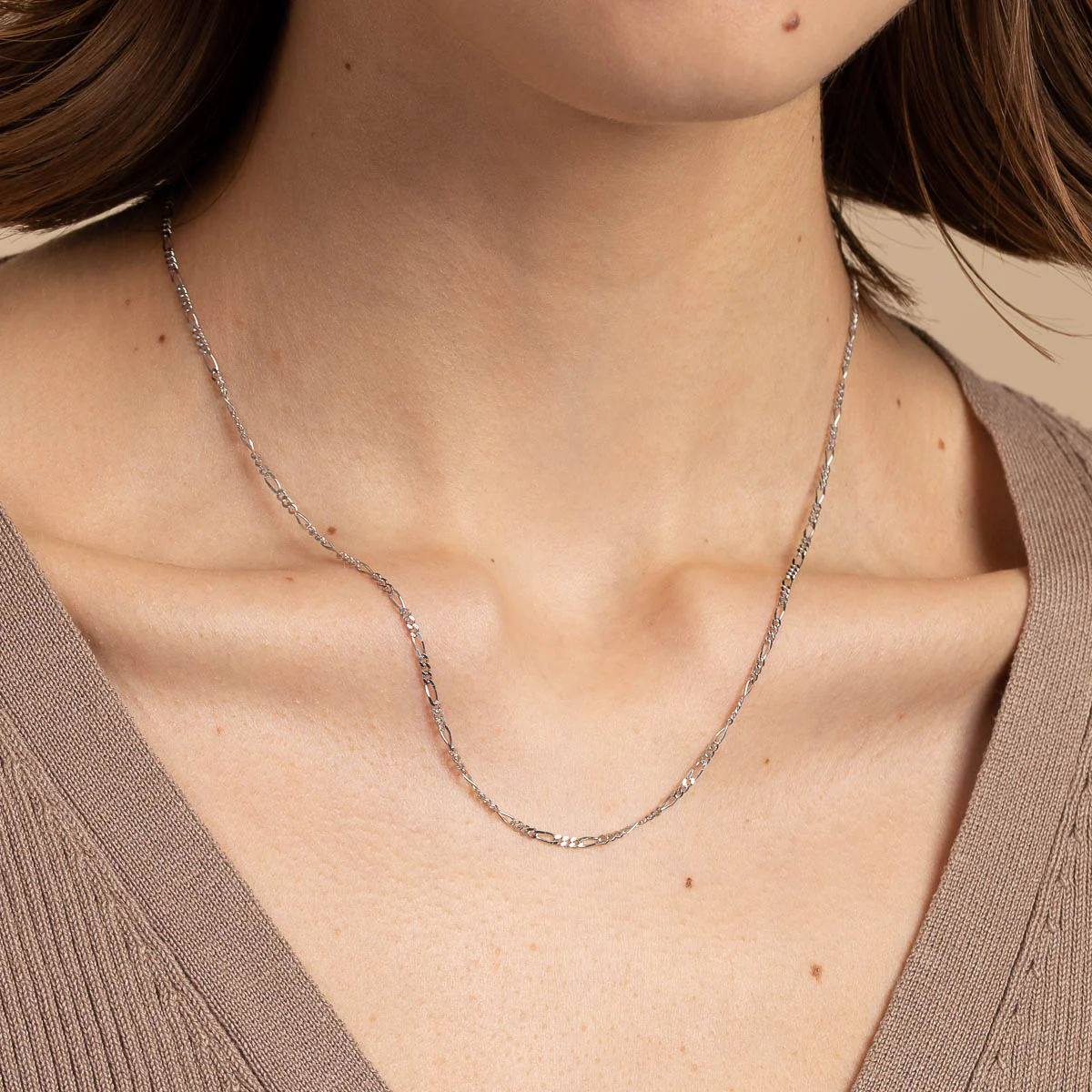 Soho Chain Necklace in Solid White Gold - Image 8