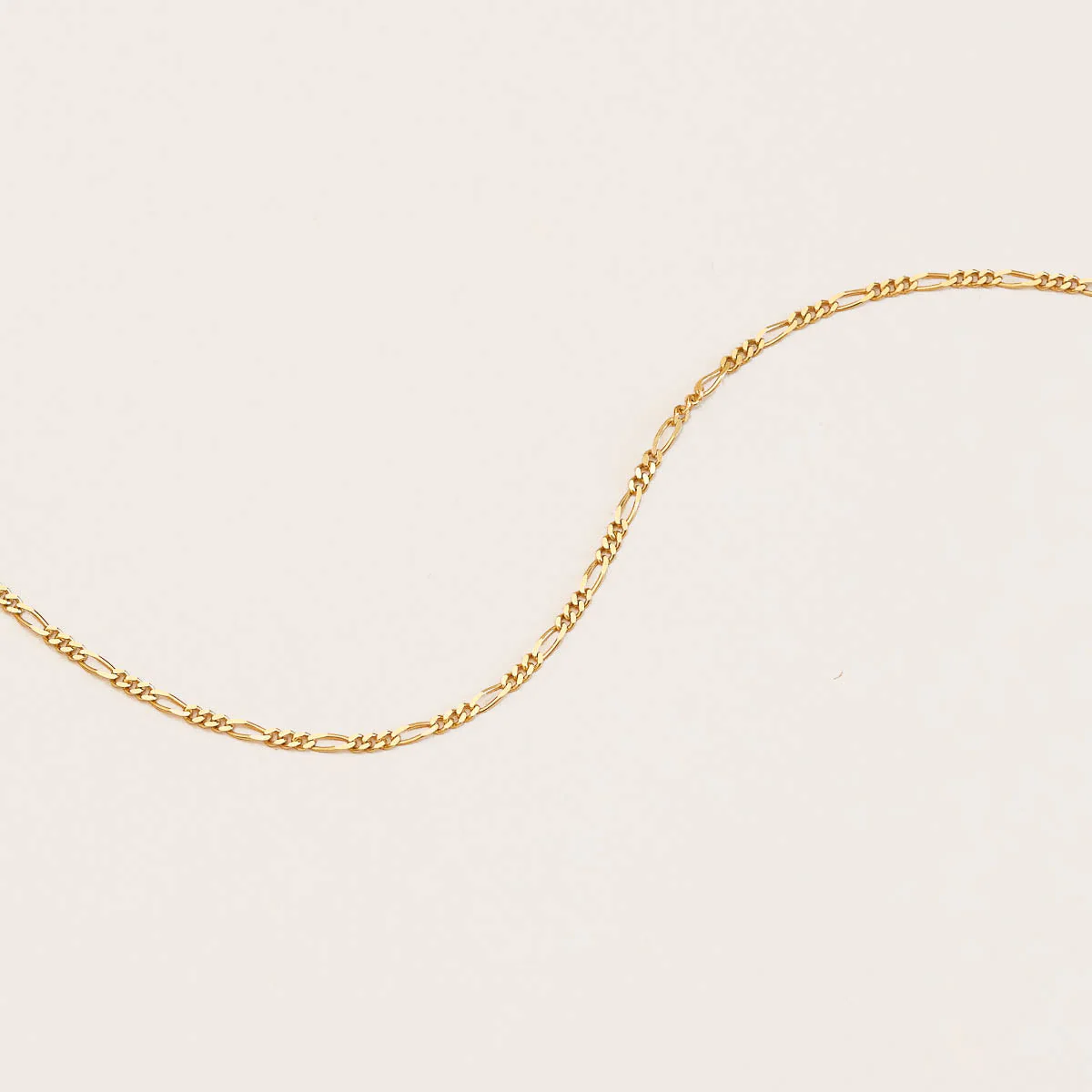 Soho Story Chain Necklace in Solid Gold - Image 6