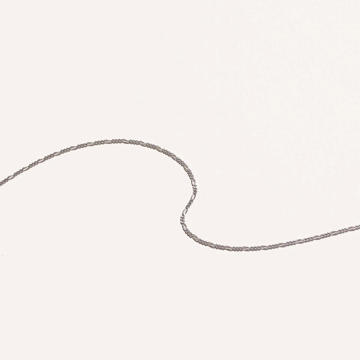 Soho Story Chain Necklace in Solid White Gold - Image 4