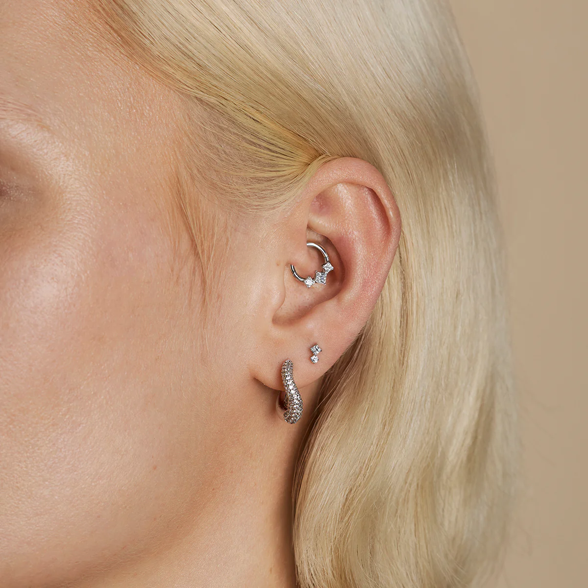 Square Crystal Double Titanium Piercing Stud in Platinum - Image 3