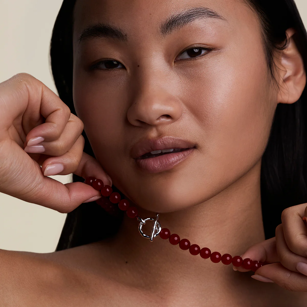 Sunset Red Beaded Necklace in Silver - Image 3