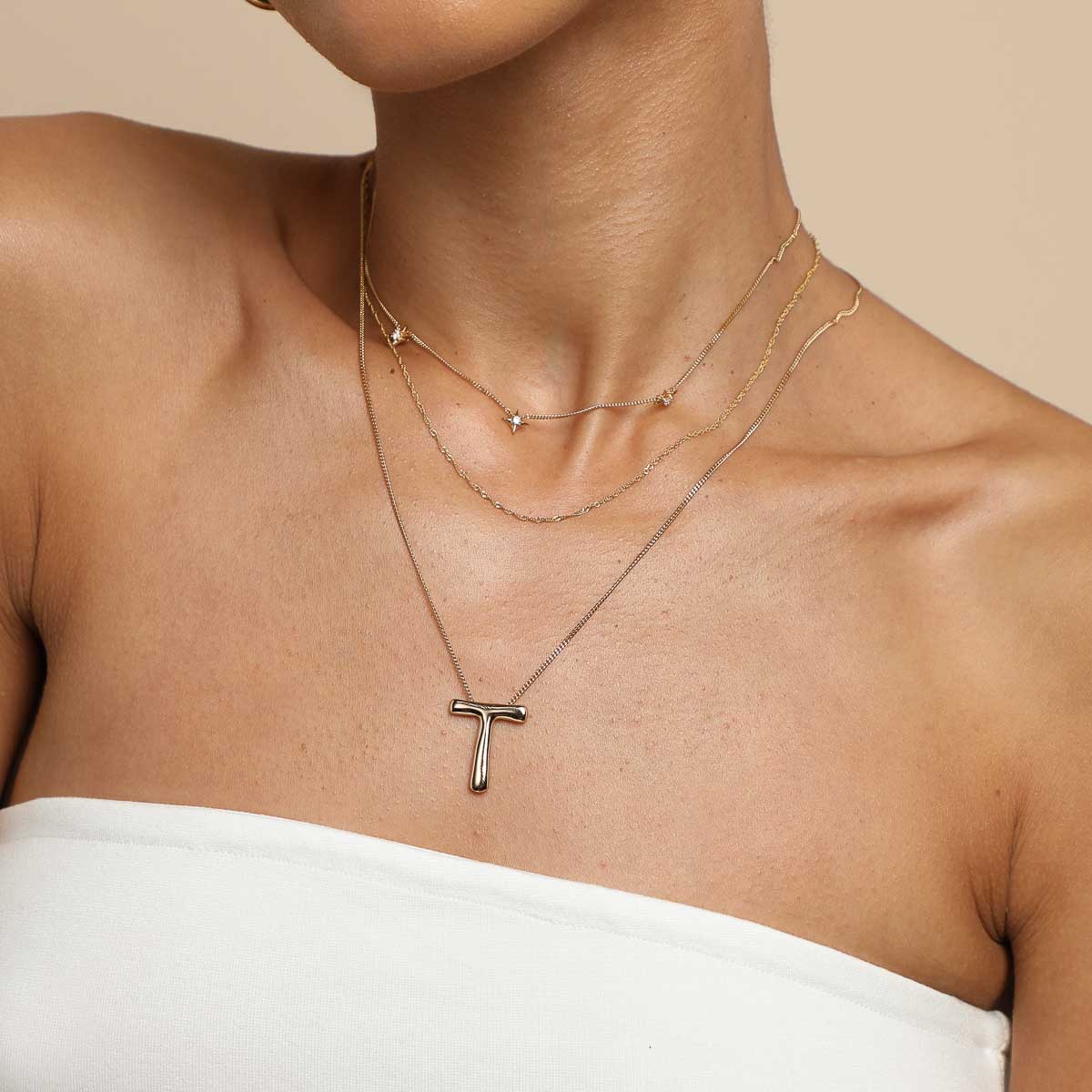 T Initial Bold Pendant Necklace in Gold - Image 3