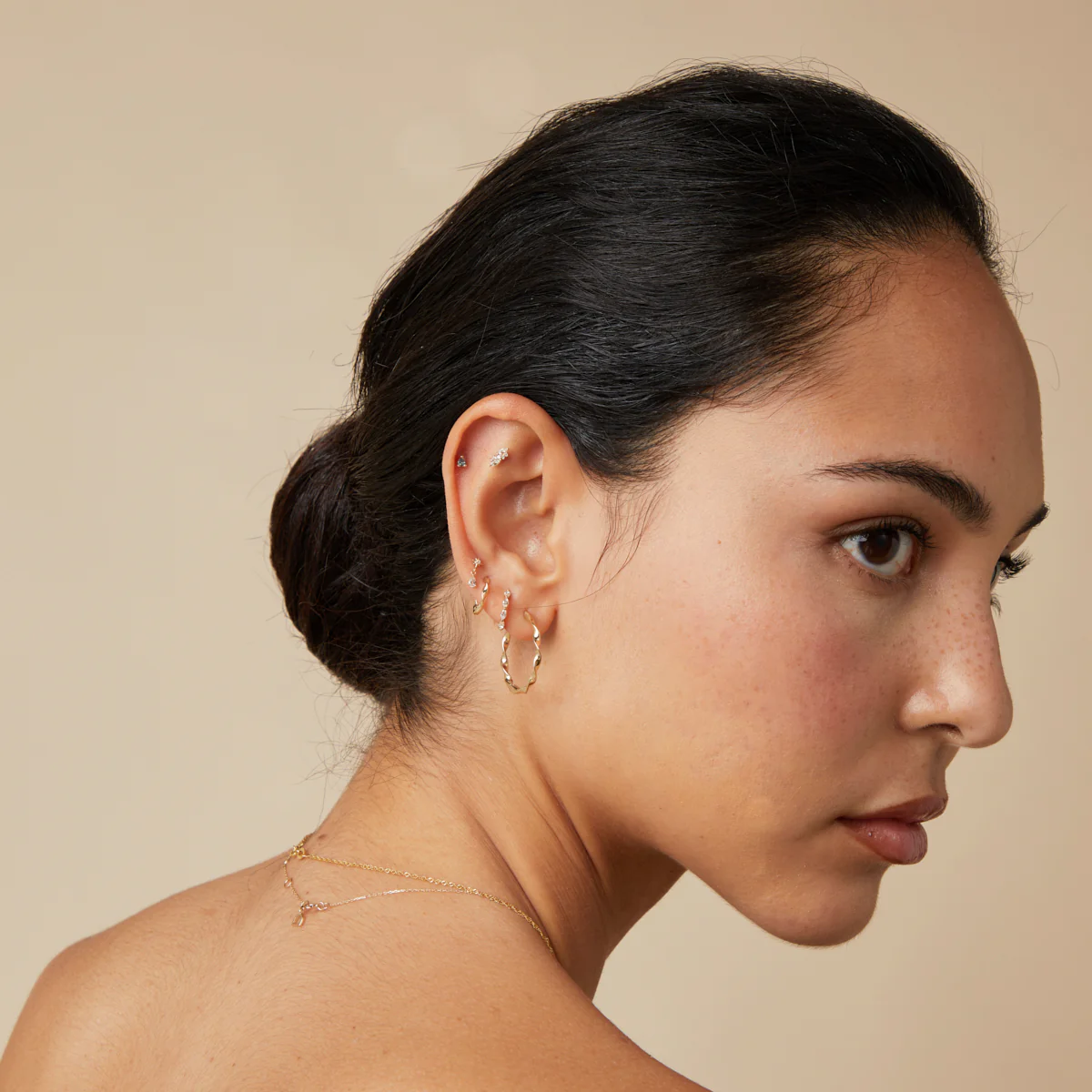 Twist Huggies in Solid Gold - Image 5