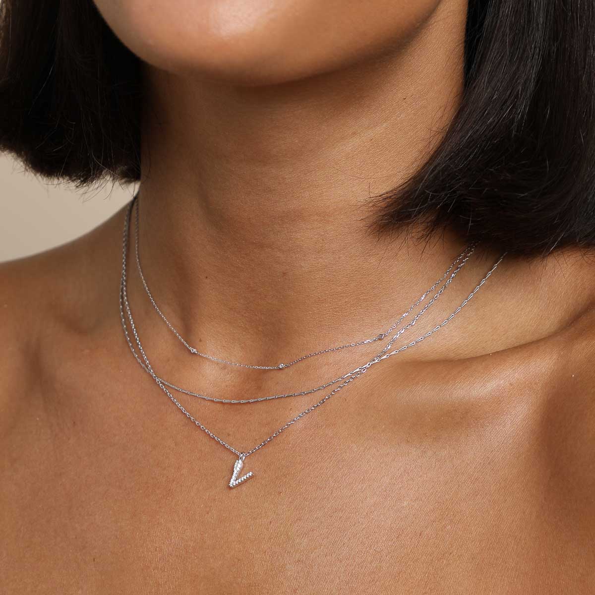 V Initial Pavé Pendant Necklace in Silver - Image 3