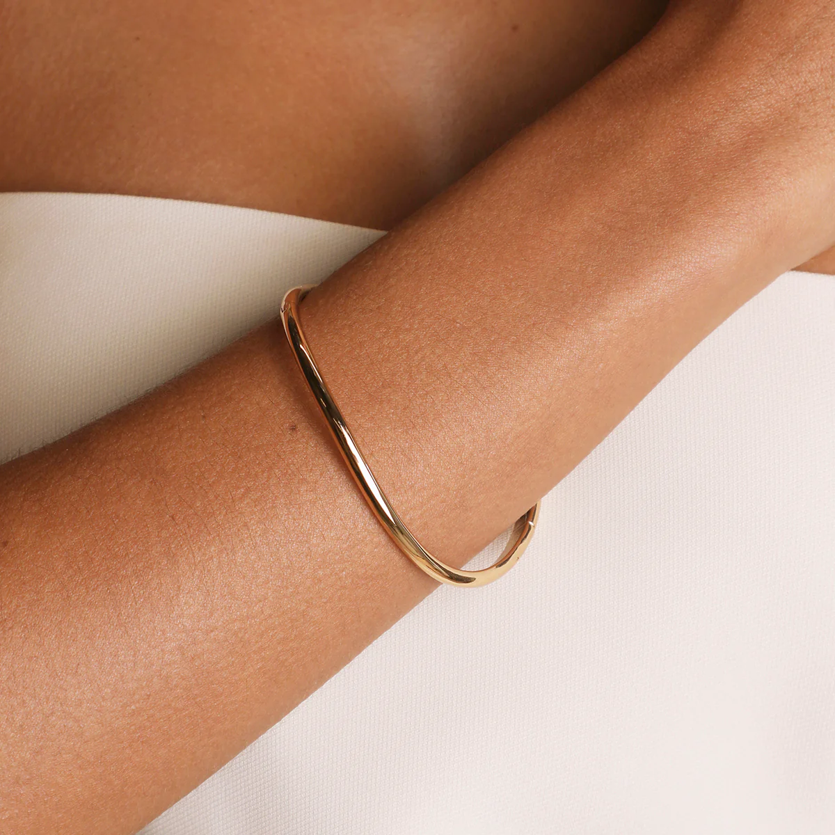 Wave Bangle in Gold - Image 2