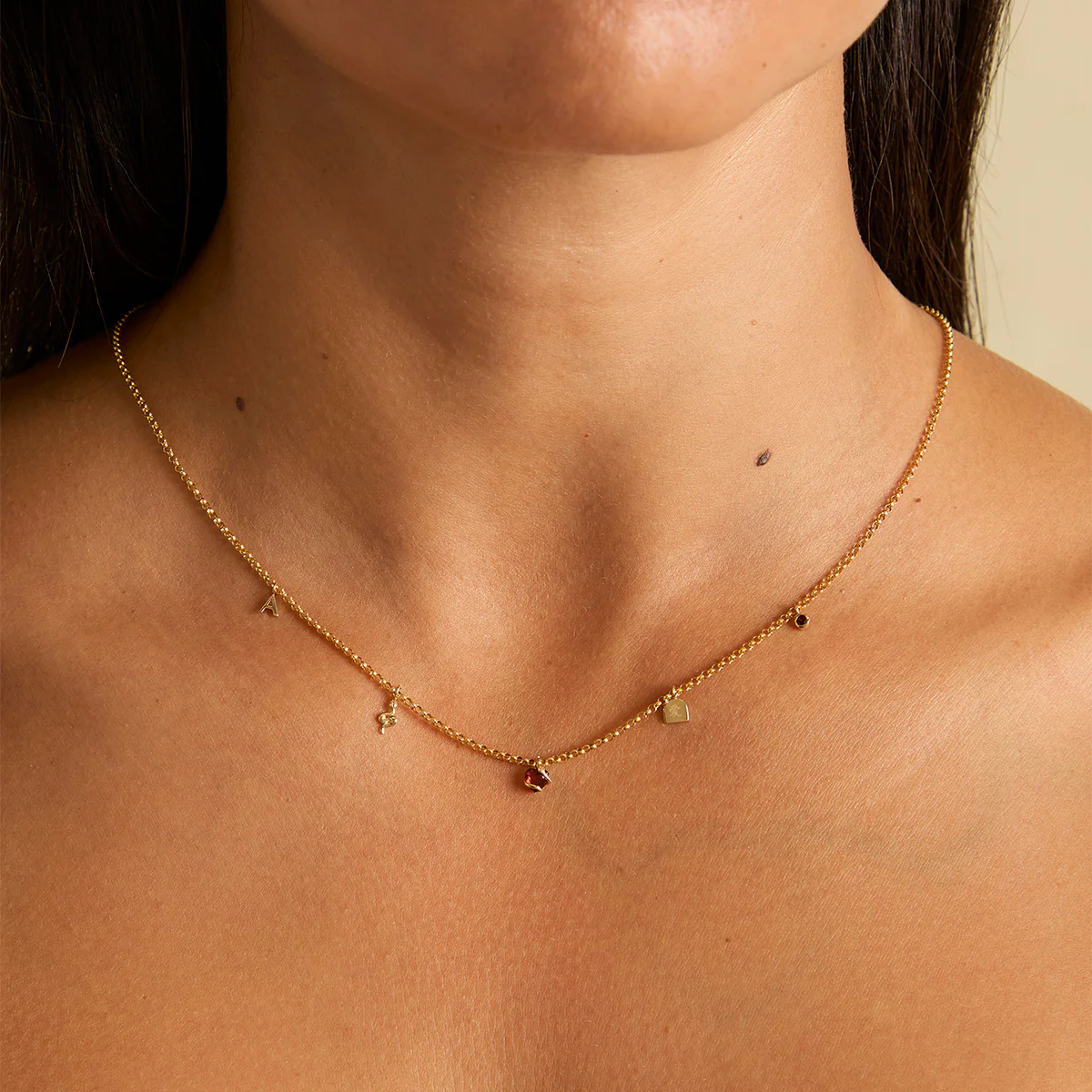 White Topaz Snake Charm 9k Gold - Image 2