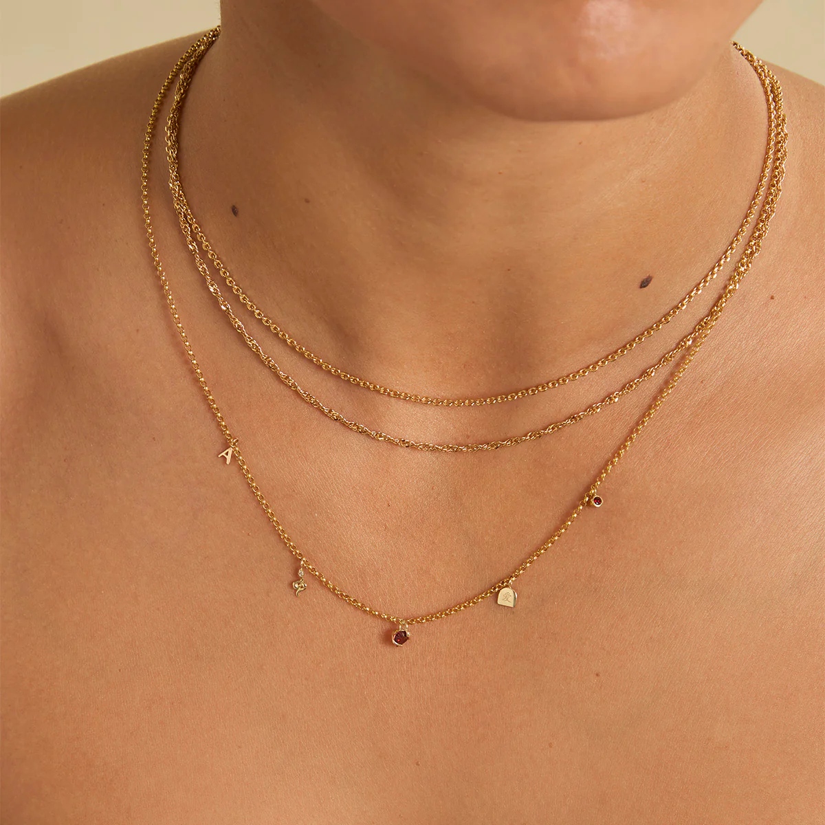 White Topaz Snake Charm 9k Gold - Image 3