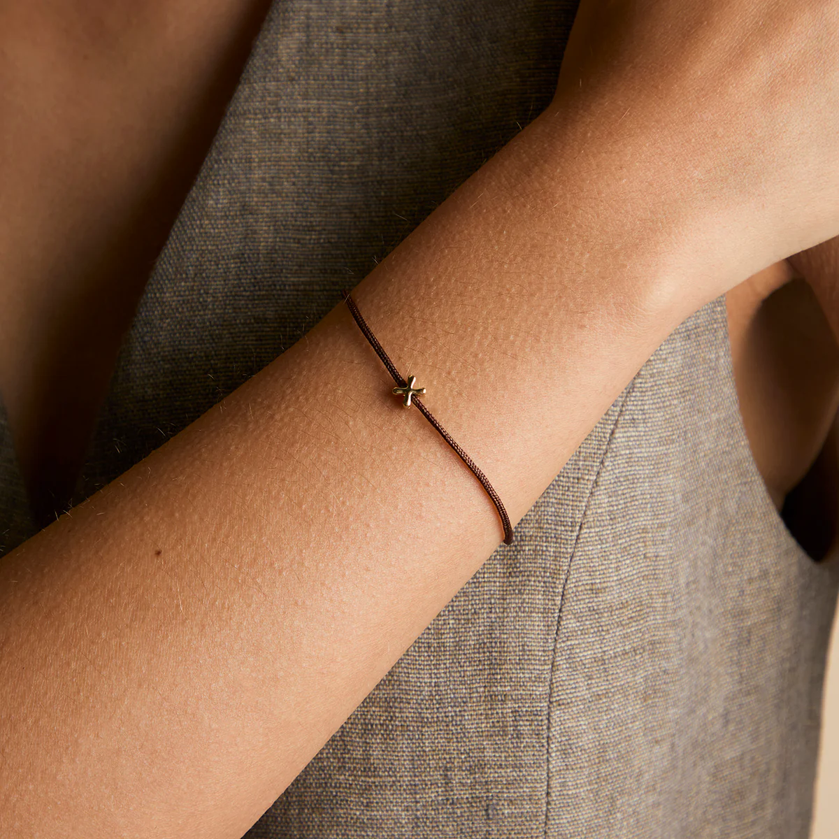 X Initial Click Charm in Solid Gold - Image 2