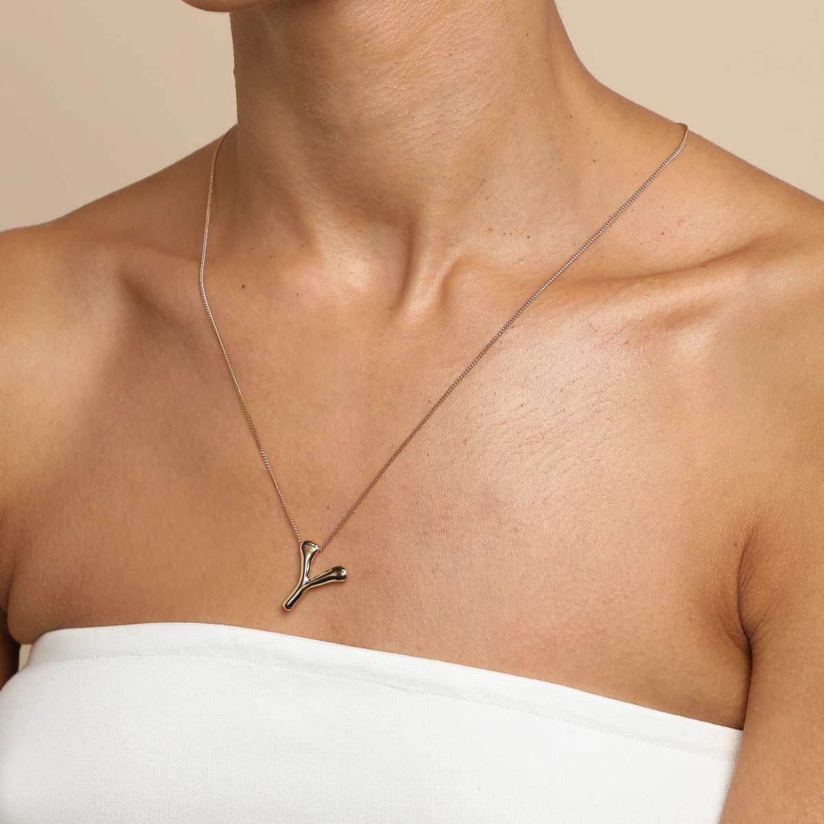 Y Initial Bold Pendant Necklace in Gold - Image 2