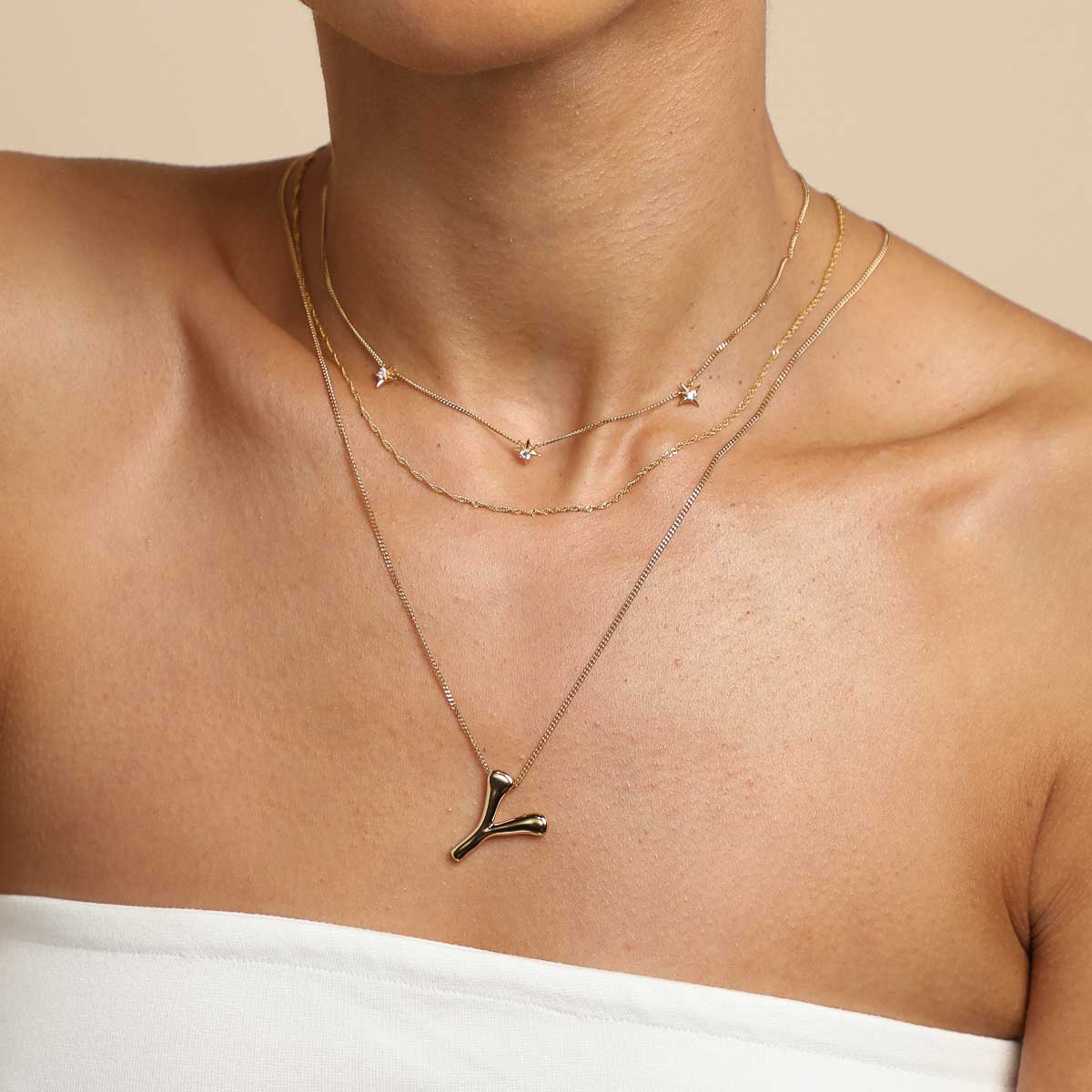 Y Initial Bold Pendant Necklace in Gold - Image 3